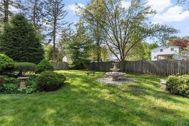 210 Colony Park Drive, Salina, NY 13088