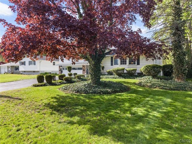 210 Colony Park Drive, Salina, NY 13088