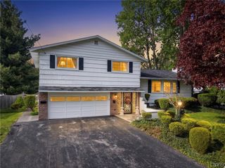 210 Colony Park Drive, Salina, NY 13088