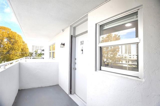 3600 NE 170th Street 312, North Miami Beach, FL 33160