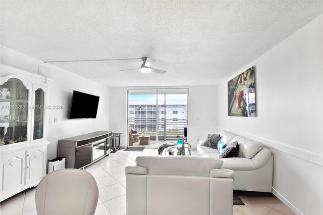 3600 NE 170th Street 312, North Miami Beach, FL 33160