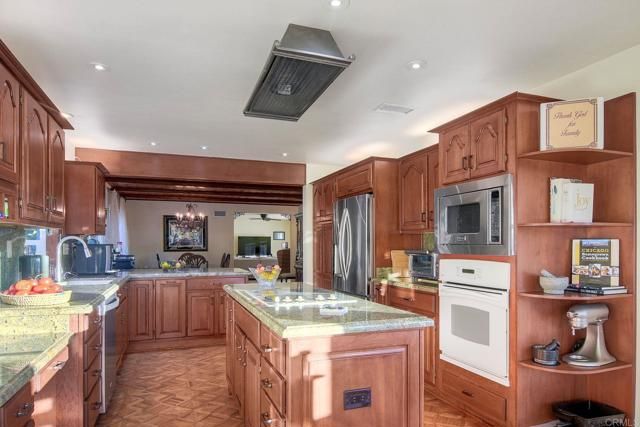 3565 Via Loma Vista, Escondido, CA 92029