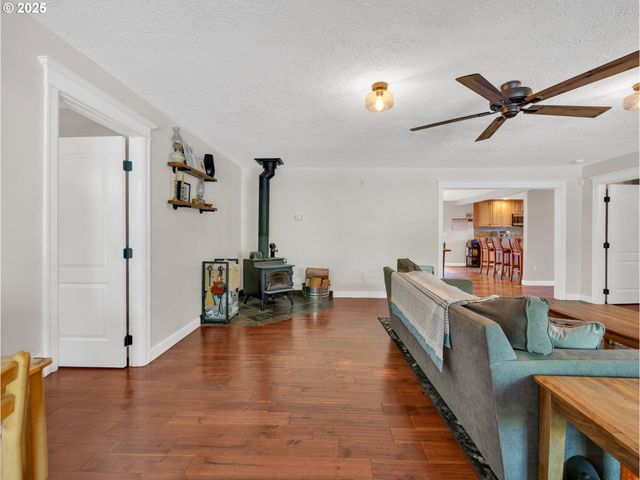 34000 Se COLORADO Rd, Sandy, OR 97055