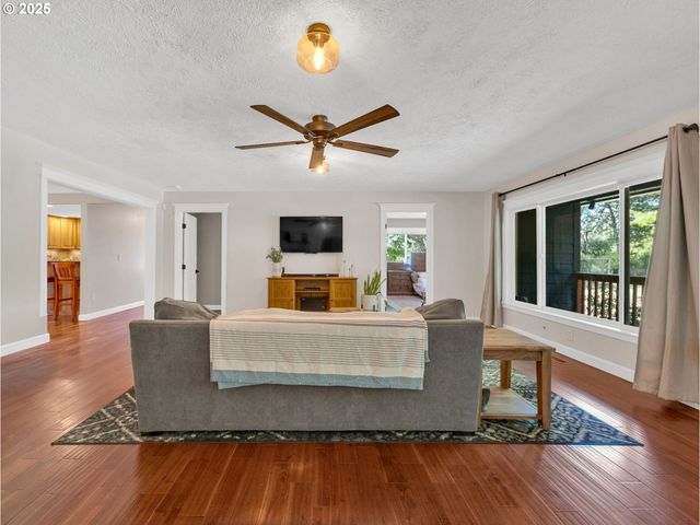 34000 Se COLORADO Rd, Sandy, OR 97055