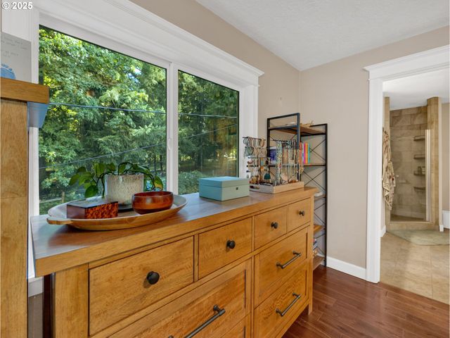 34000 Se COLORADO Rd, Sandy, OR 97055