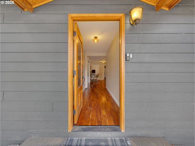 34000 Se COLORADO Rd, Sandy, OR 97055