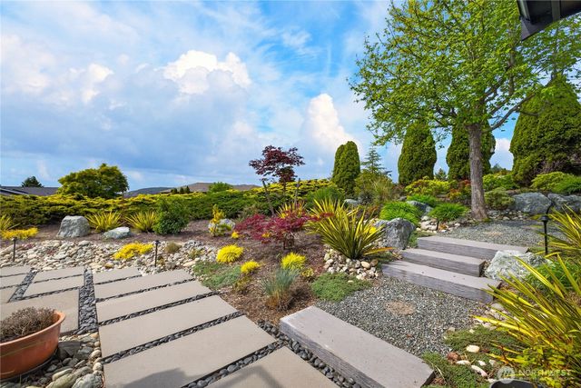 4708 Queen Ann Way, Anacortes, WA 98221