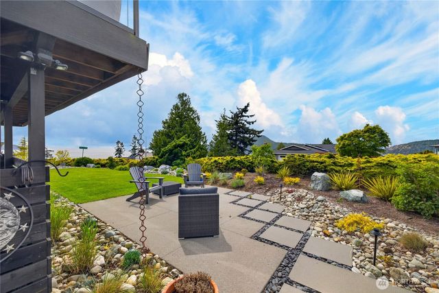 4708 Queen Ann Way, Anacortes, WA 98221