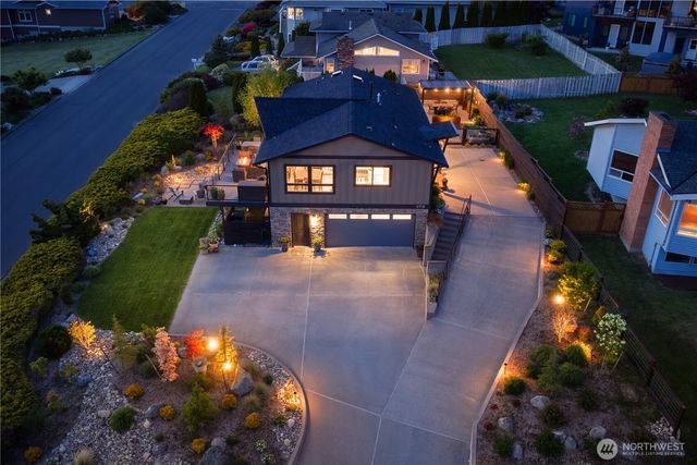 4708 Queen Ann Way, Anacortes, WA 98221