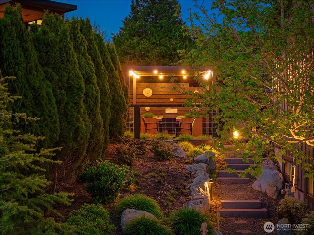 4708 Queen Ann Way, Anacortes, WA 98221