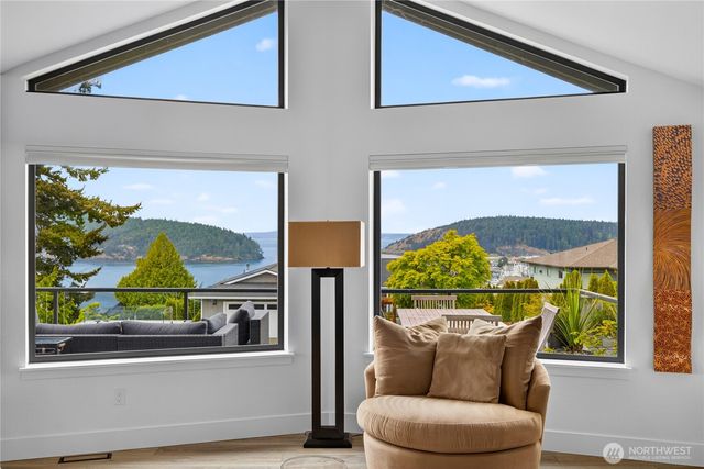 4708 Queen Ann Way, Anacortes, WA 98221
