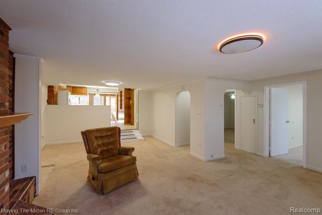 19126 Savage Road, Belleville, MI 48111