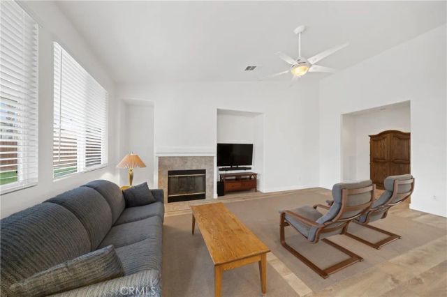 40889 Robards Way, Murrieta, CA 92562