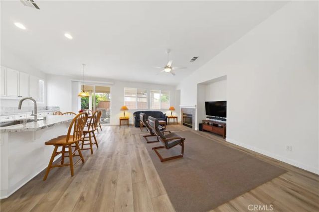 40889 Robards Way, Murrieta, CA 92562