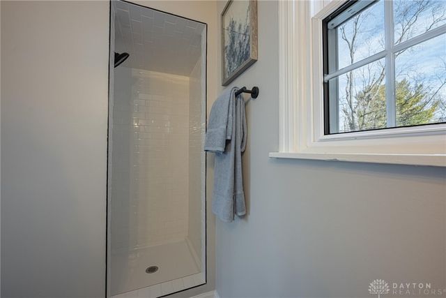 2752 Woodford Drive, Springfield, OH 45503