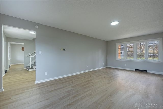 2752 Woodford Drive, Springfield, OH 45503