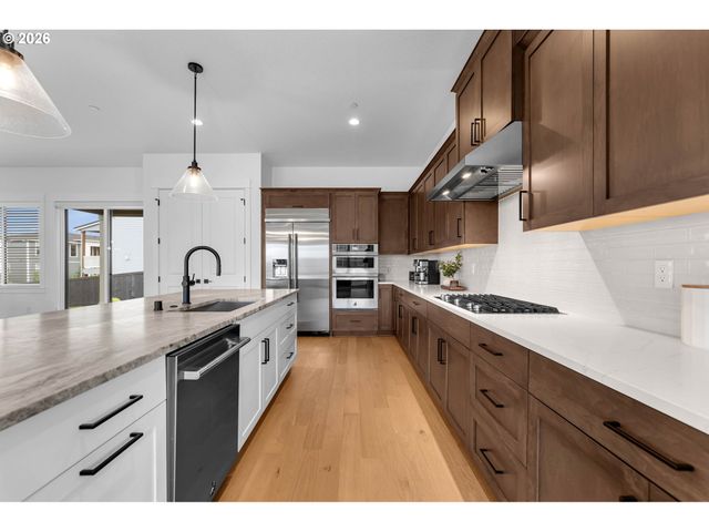310 W FIR Loop, Washougal, WA 98671