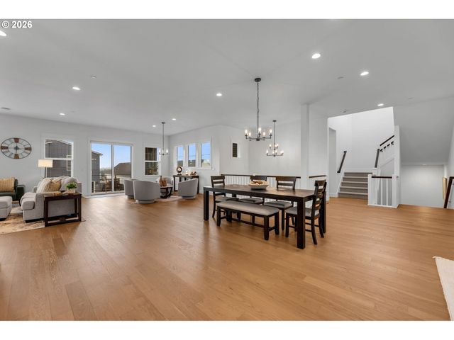 310 W FIR Loop, Washougal, WA 98671