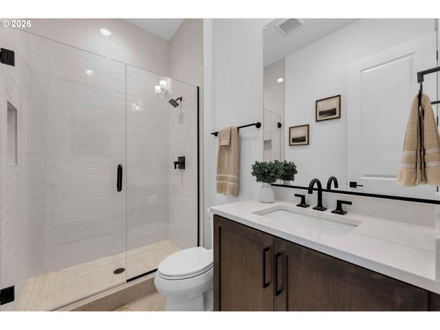 310 W FIR Loop, Washougal, WA 98671