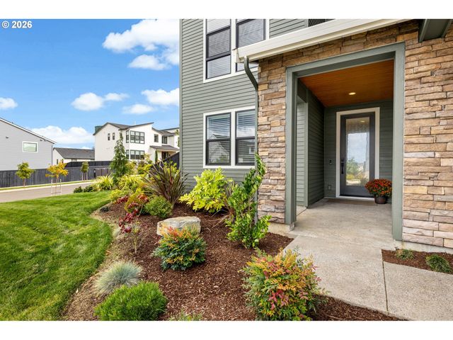 310 W FIR Loop, Washougal, WA 98671