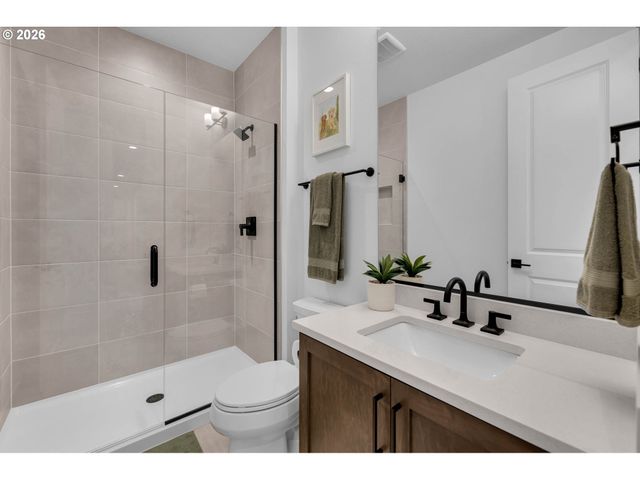 310 W FIR Loop, Washougal, WA 98671