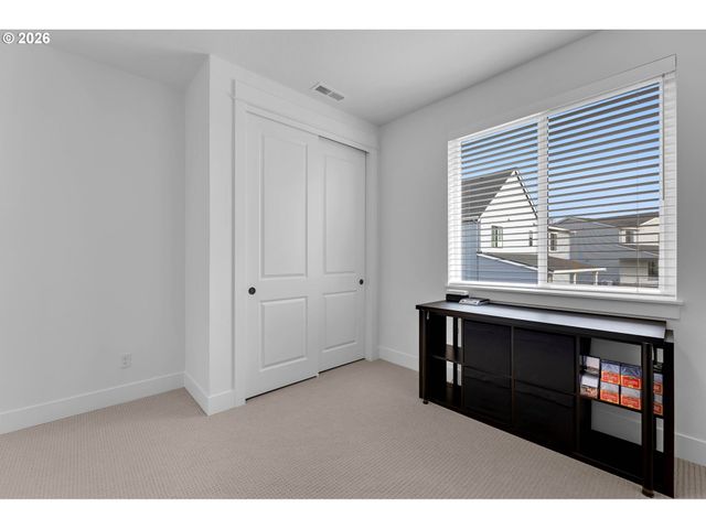 310 W FIR Loop, Washougal, WA 98671