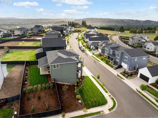 310 W FIR Loop, Washougal, WA 98671