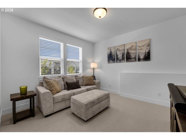 310 W FIR Loop, Washougal, WA 98671