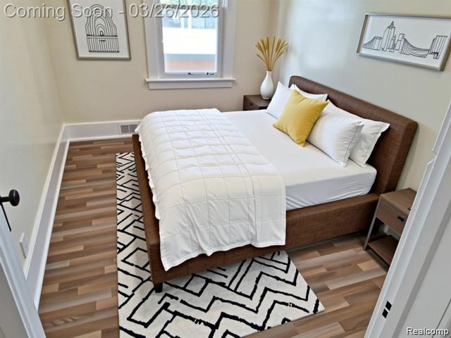 2361 Caniff Street, Hamtramck, MI 48212