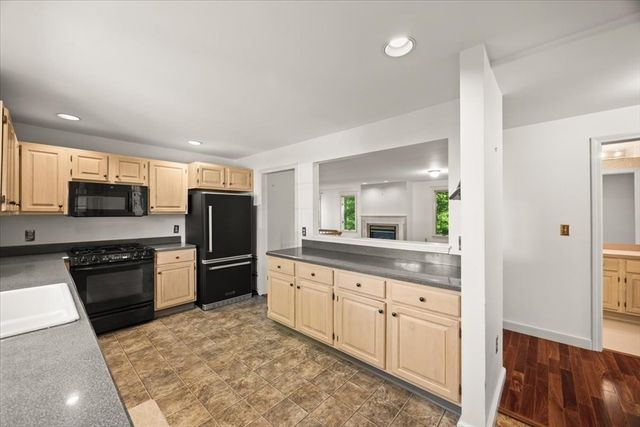 701 Winthrop Street 316, Taunton, MA 02780