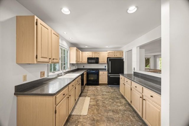 701 Winthrop Street 316, Taunton, MA 02780