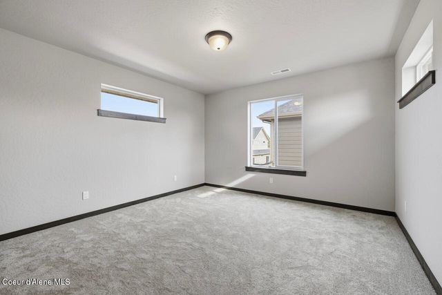 693 W MONASHEE LN, Hayden, ID 83835