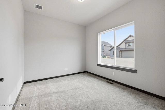 693 W MONASHEE LN, Hayden, ID 83835