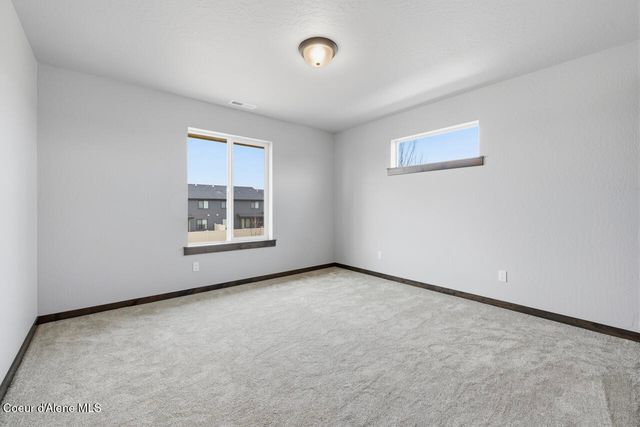 693 W MONASHEE LN, Hayden, ID 83835