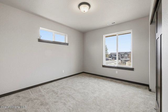 693 W MONASHEE LN, Hayden, ID 83835