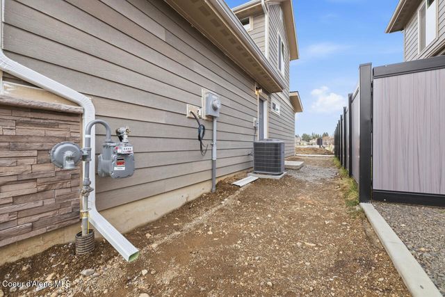 693 W MONASHEE LN, Hayden, ID 83835