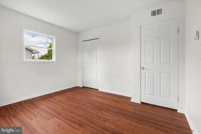 1503 N AMELIA ST, Sterling, VA 20164