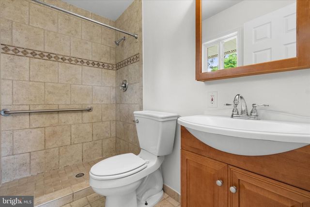 1503 N AMELIA ST, Sterling, VA 20164