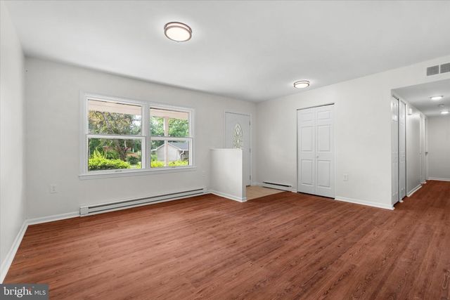 1503 N AMELIA ST, Sterling, VA 20164
