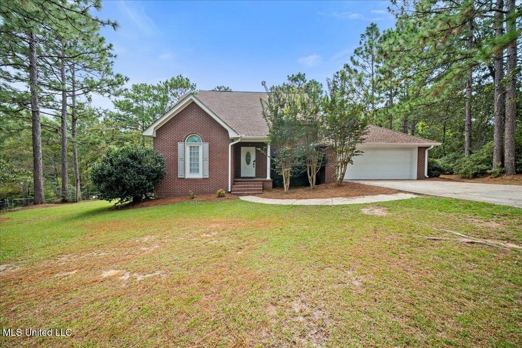 110 Green Bay Drive, Petal, MS 39465