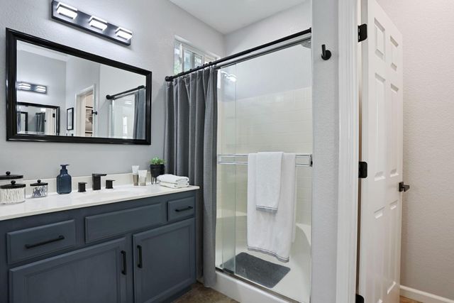365 Dragonfly Cir, Sacramento, CA 95834