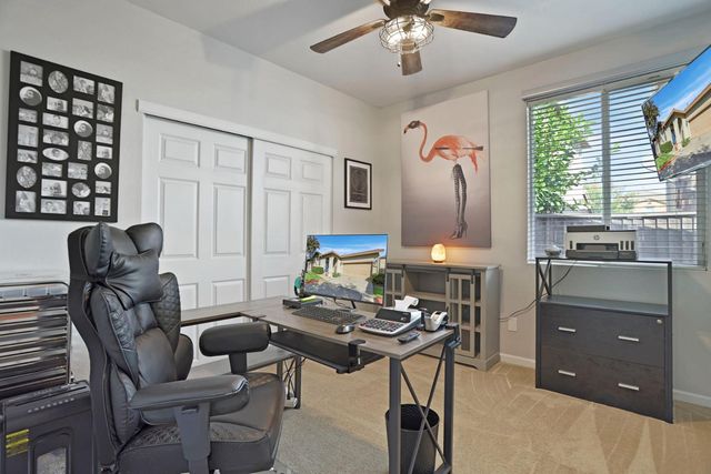 365 Dragonfly Cir, Sacramento, CA 95834