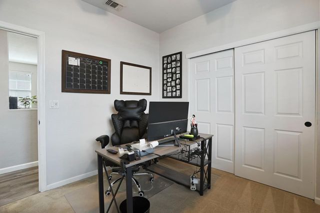 365 Dragonfly Cir, Sacramento, CA 95834