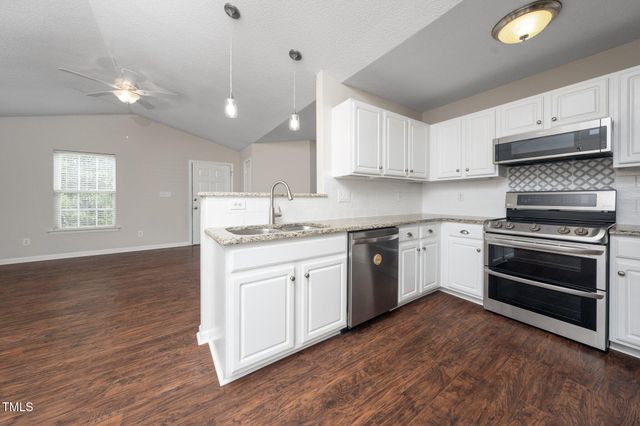 202 Homestead Park Drive, Apex, NC 27502