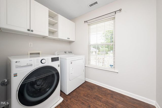 202 Homestead Park Drive, Apex, NC 27502