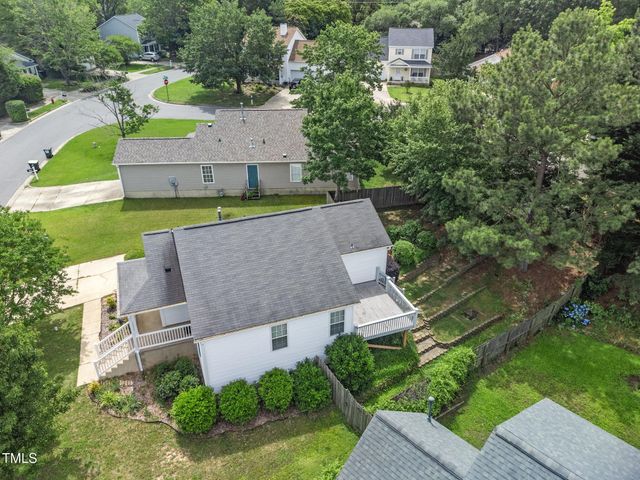 202 Homestead Park Drive, Apex, NC 27502