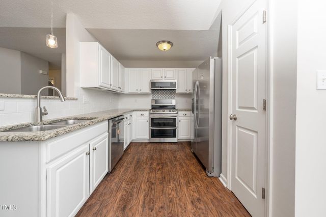 202 Homestead Park Drive, Apex, NC 27502