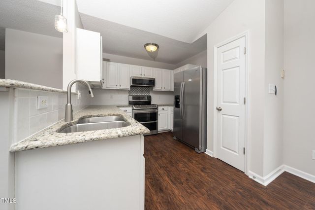 202 Homestead Park Drive, Apex, NC 27502