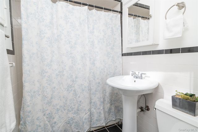 1099 Route 9W S 2, Nyack, NY 10960