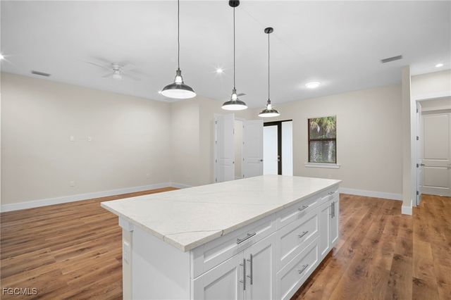 3244 32nd AVE SE, Naples, FL 34117